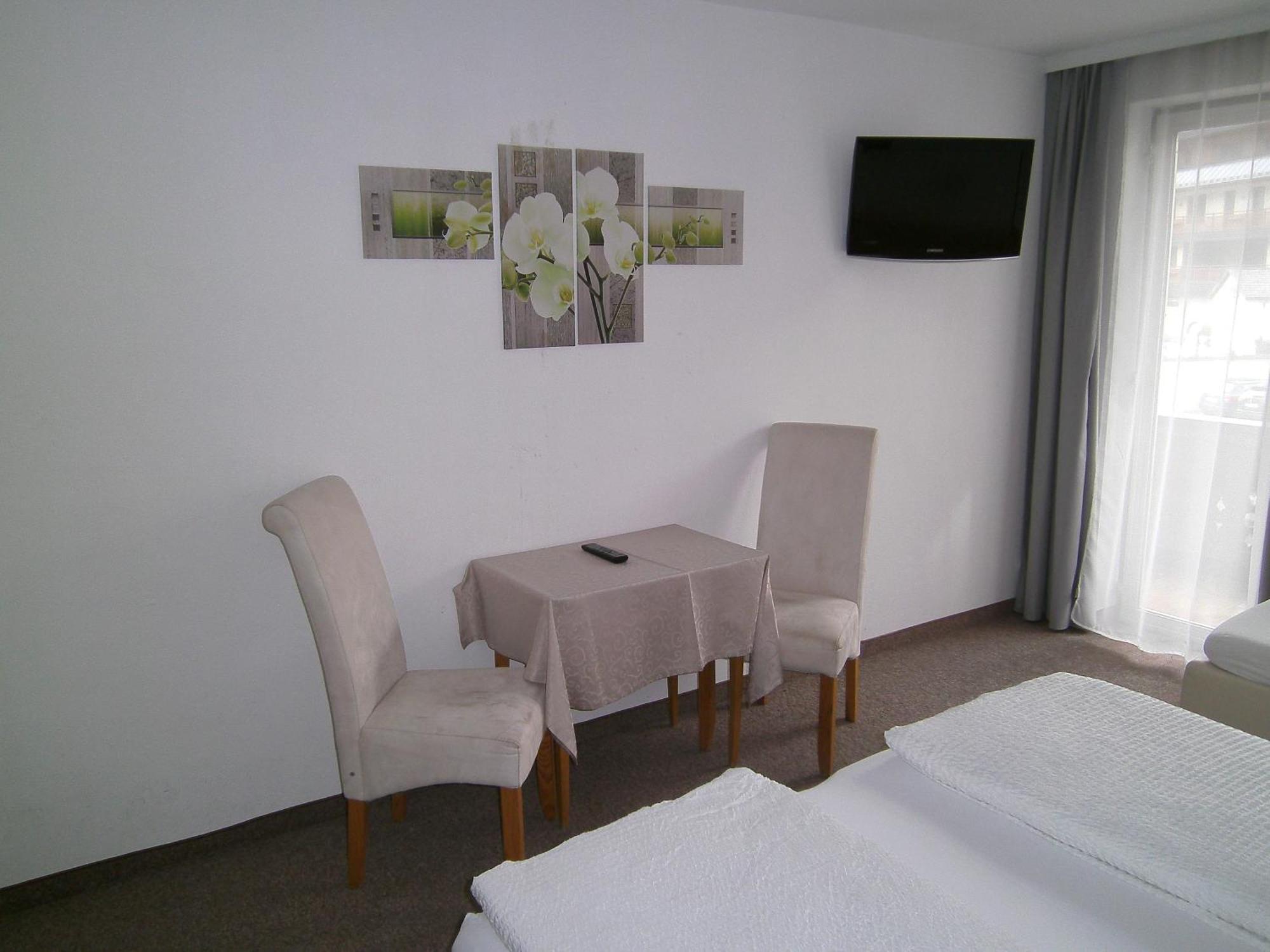 Gasthof Hotel Kirchenwirt Цел ам Цилер Екстериор снимка