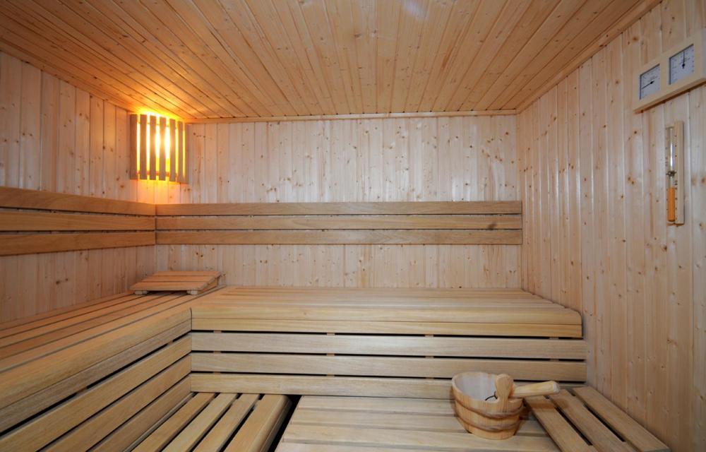 Gasthof Hotel Kirchenwirt Цел ам Цилер Екстериор снимка